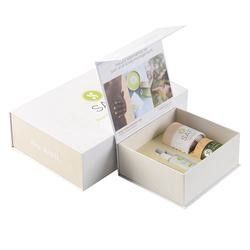 Elegent স্কয়ার কসমেটিক প্যাকেজিং বক্স Foldable চৌম্বকীয় উপহার বক্স